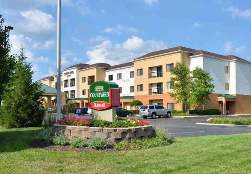 Отель Courtyard By Marriott Indianapolis South Экстерьер фото