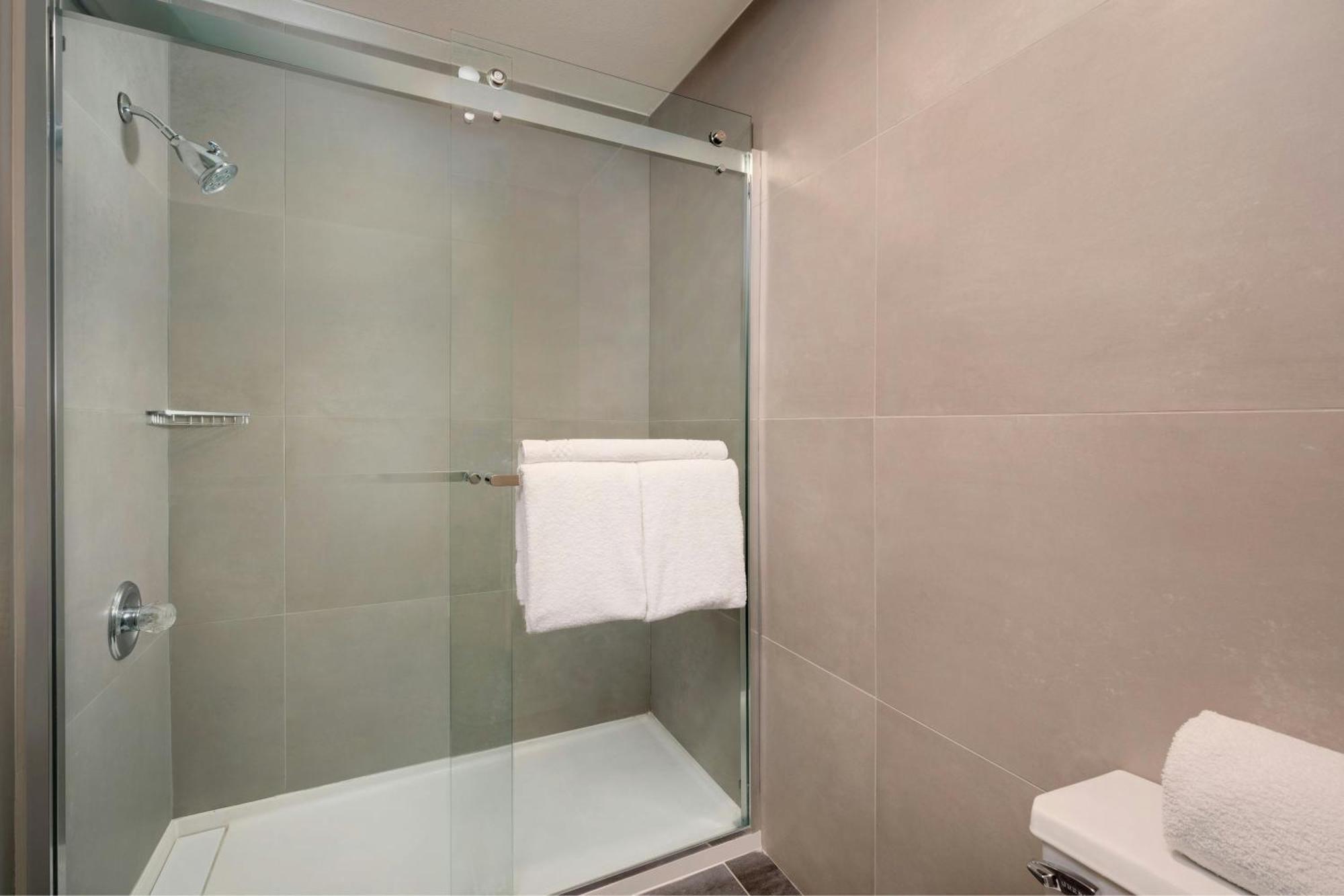 Отель Courtyard By Marriott Indianapolis South Экстерьер фото