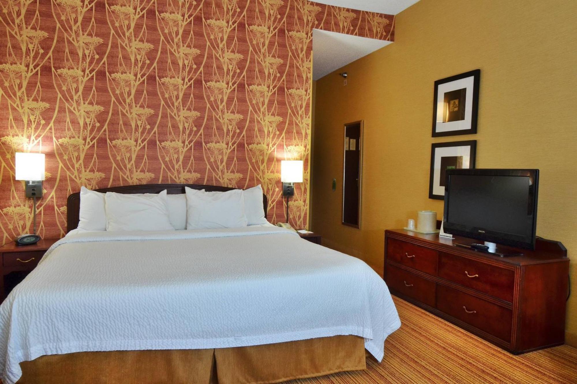 Отель Courtyard By Marriott Indianapolis South Экстерьер фото