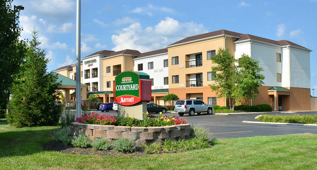 Отель Courtyard By Marriott Indianapolis South Экстерьер фото